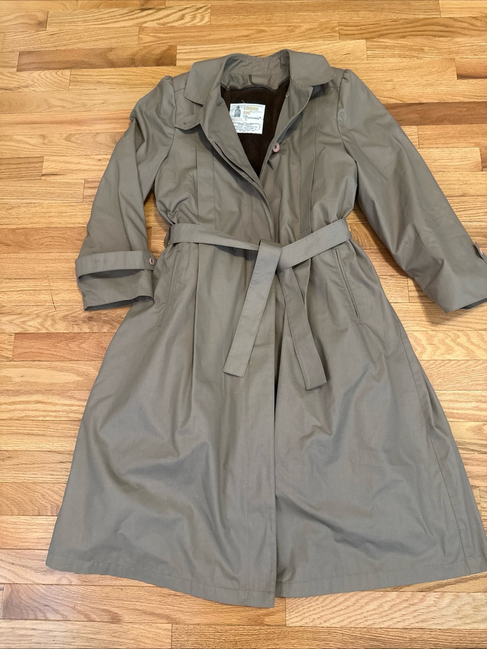 Vintage London Fog Taupe Women’s Belted Trench Coat with liner